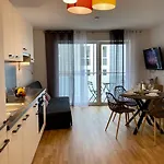 Promenade By Bestchoice - Self Check-in With Parking Option Apartman *